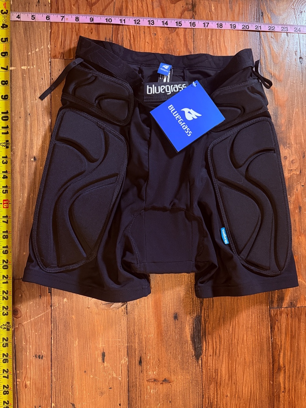 Bluegrass padded mountain bike shorts women’s large black brand new